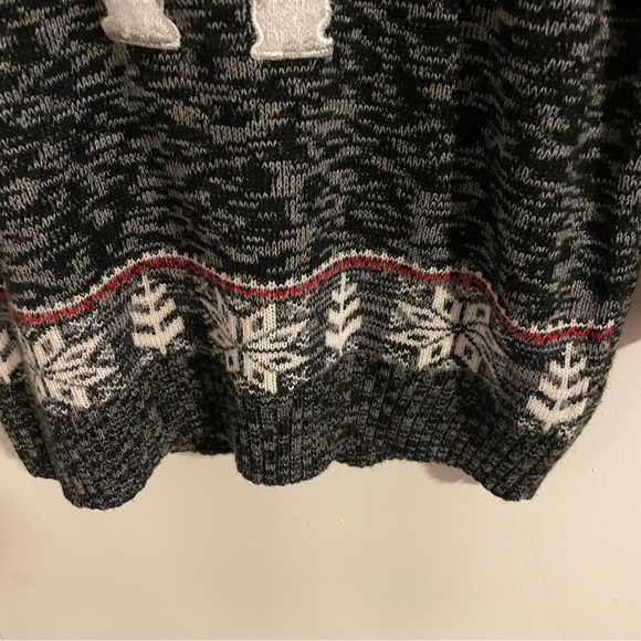 Like New Ugly Christmas Sweater - Picture 3 of 9